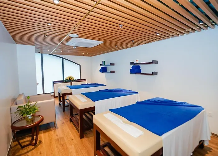 Hotel D'lioro & 5*