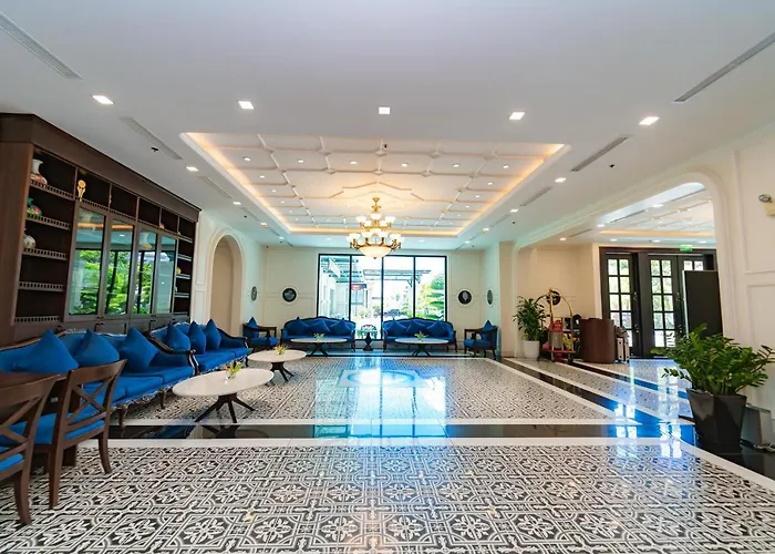 Hotel D'lioro & Hạ Long