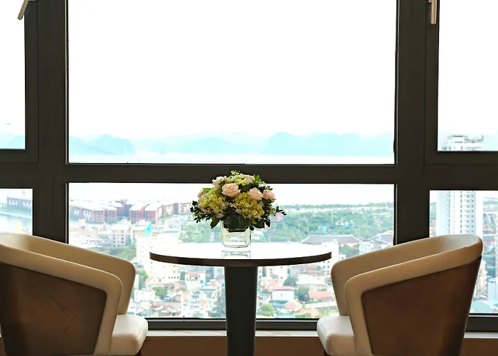 Hotel D'lioro &