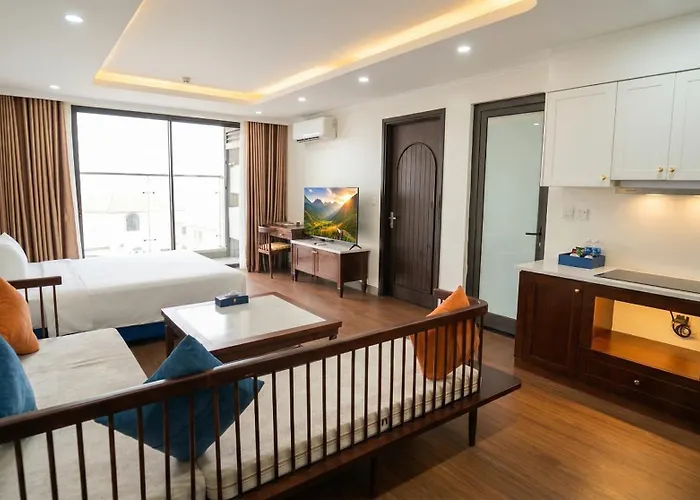 Hotel D'lioro &